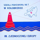 Miniaturka sztandaru szkolnego 30